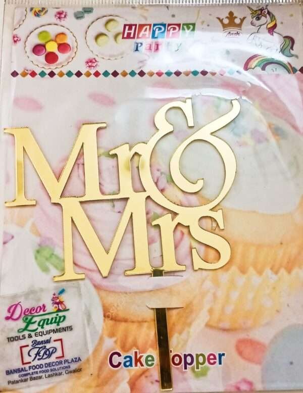 Decor Equip ‘Mr & Mrs Golden Tag’ Cake Topper